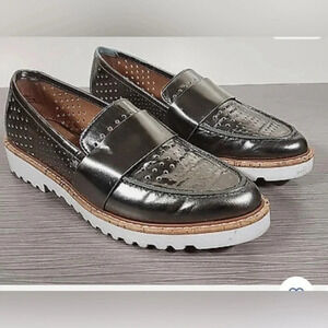 Halogen Women’s Emily Loafer In Pewter Metallic Leather